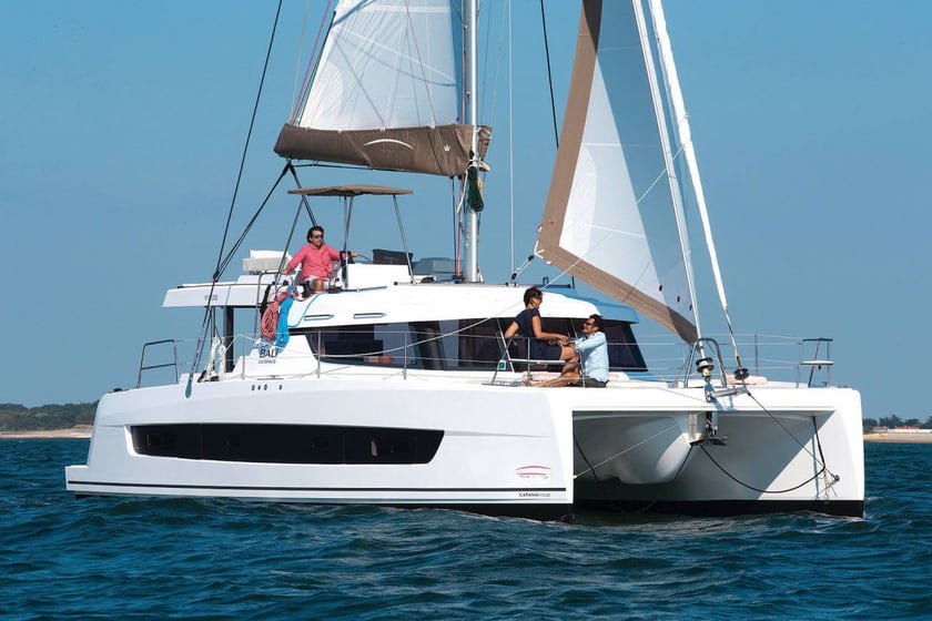 Lefkada Catamaran Cabine 4  Couchettes 12  Invités 10  12.31 m Numéro de l'annonce: #22819 4