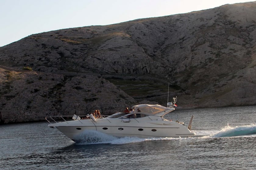 Punat, Krk Motorboat 2 cabin 5 berths 5 guests 13.41 m Listing Number: #22825 3