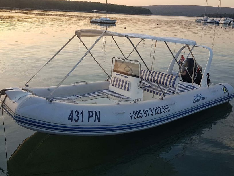 Punat Motorboot   8 Gäste 6 m Nummer des Inserats: #22828