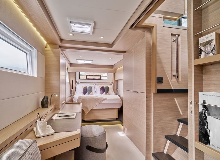 Trogir Catamaran Cabine 6  16  slaapplaatsen 14  gasten 15.35 m Lijstnummer: #22839 5