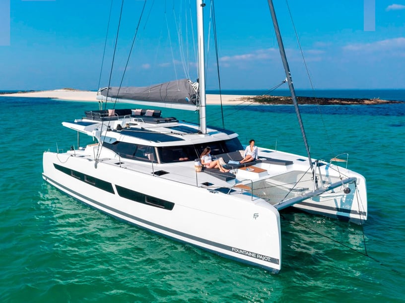 Trogir Catamaran 6 cabin 15 berths 12 guests 15.54 m Listing Number: #22840