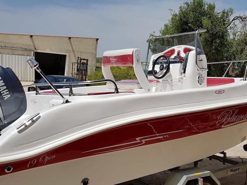 Livorno Motorboot   8 Gäste 5.7 m Nummer des Inserats: #22843 5