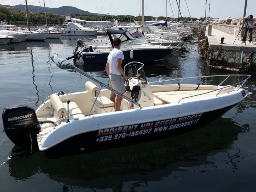 Livorno Motorboot   7 Gäste 5.87 m Nummer des Inserats: #22845 2