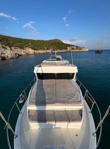 Bodrum Motoryat 1 kabin  Seyir 6 kişi 10 m İlan No: #22856 3