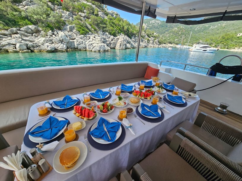 Marmaris Yacht a motore cabina 5  cuccette 10  10  ospiti 26 m Numero dell'inserzione: #22858 5