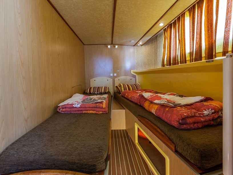 Loosdrecht Motoscafo cabina 4  cuccette 12  12  ospiti 14.9 m Numero dell'inserzione: #22885 4