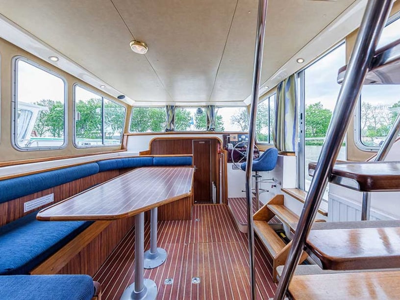 Loosdrecht Bateau à moteur Cabine 3  Couchettes 7  Invités 7  11.6 m Numéro de l'annonce: #22939 2