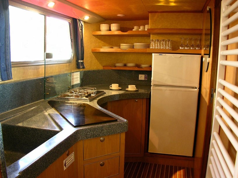 Buzet-sur-Baïse Motorboat 3 cabin 7 berths 7 guests 11.8 m Listing Number: #23023 3