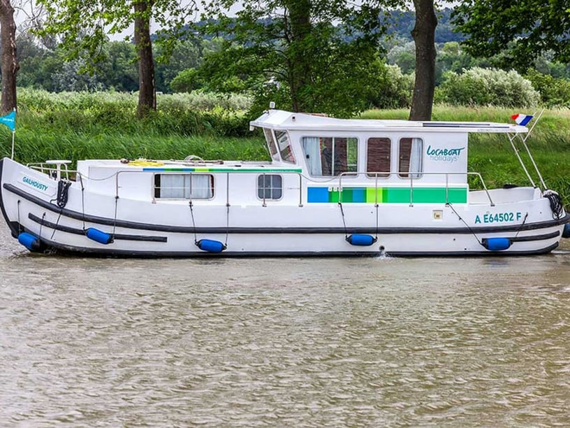 Lattes Motorboot Cabine 2  6  slaapplaatsen 6  gasten 11.2 m Lijstnummer: #23033 5