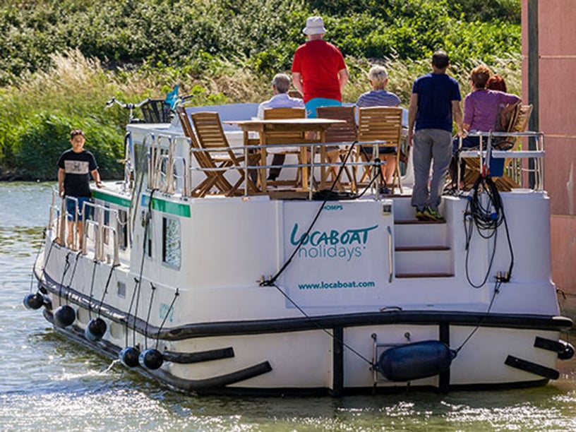 Dompierre-sur-Besbre Motorboot 4 Kabine 12 Liegeplätze 12 Gäste 14.9 m Nummer des Inserats: #23039 3