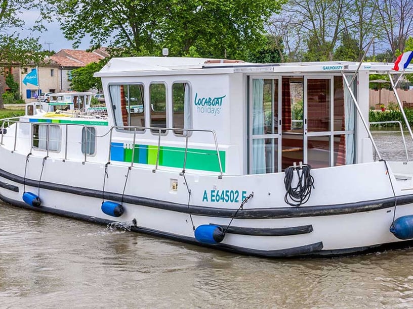 Pont a Bar Motorboot 2 Kabine 6 Liegeplätze 6 Gäste 11.2 m Nummer des Inserats: #23112 5