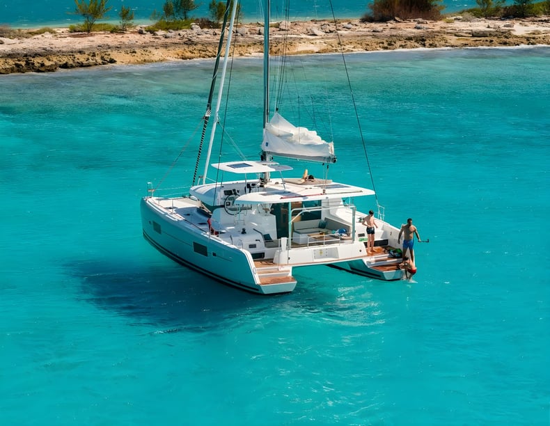 Mahé, Victoria Catamarano cabina 4  cuccette 8  8  ospiti 12.8 m Numero dell'inserzione: #23212 4