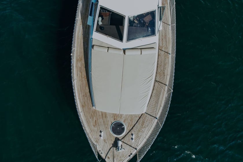 Bursa Motor Yacht   10 guests 13 m Listing Number: #23225 4