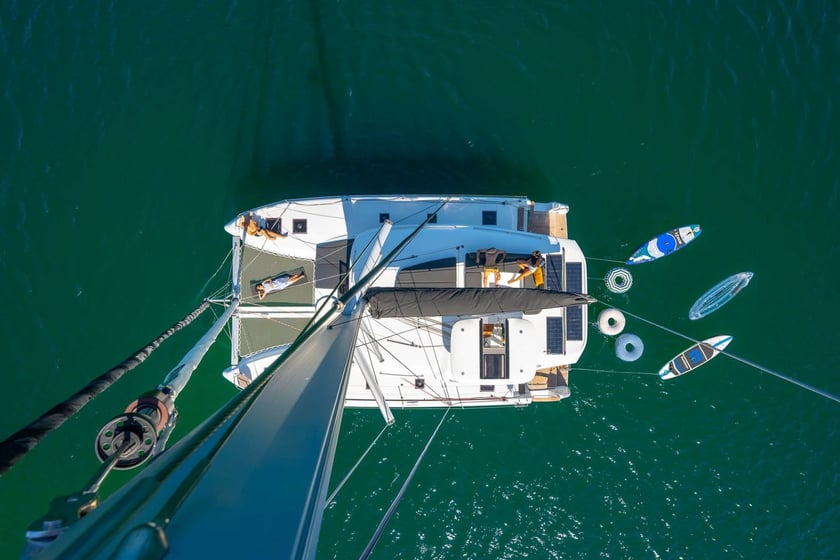 Trogir Catamarán Cabina 4  12  literas 12  invitados 13.85 m Número de anuncio: #23226 3