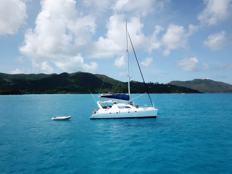 Mahé, Victoria Catamarán Cabina 3  6  literas 6  invitados 13.7 m Número de anuncio: #23239 3