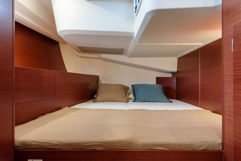 Cannigione Sailboat 5 cabin 12 berths 12 guests 15.55 m Listing Number: #23246 5