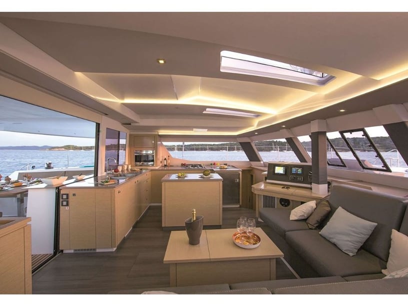 Cogolin Catamaran 4 cabin 8 berths 8 guests 14.98 m Listing Number: #23267 2