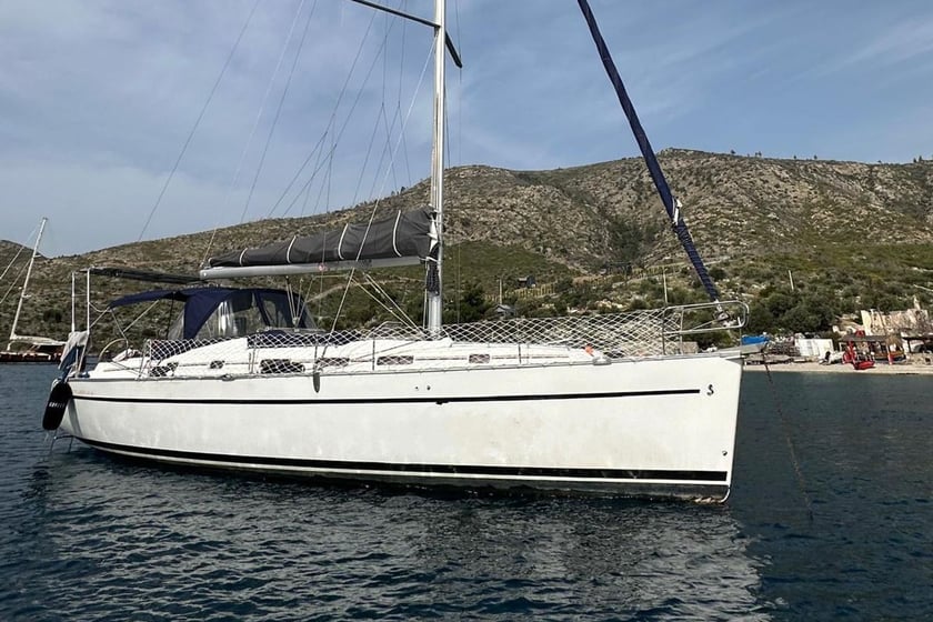 Bodrum Voilier Cabine 3  Couchettes 8  Invités 8  12.94 m Numéro de l'annonce: #23273 2