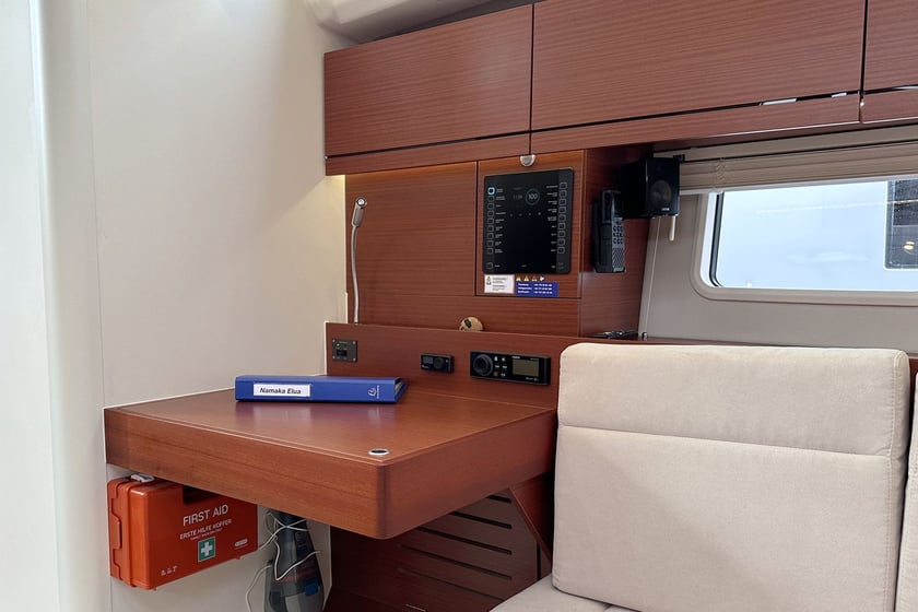 Palma de Mallorca Sailboat 3 cabin 8 berths 8 guests 14.04 m Listing Number: #23287 3