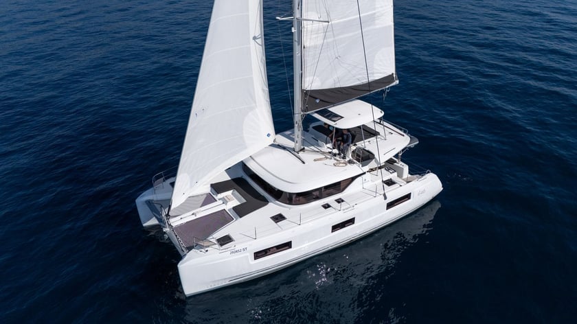 Rogoznica Catamaran Cabine 6  Couchettes 12  Invités 12  13.99 m Numéro de l'annonce: #23290 5