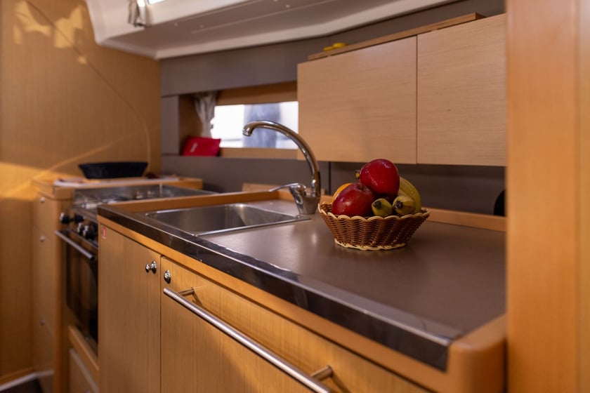 Port de Pollença Zeilboot Cabine 3  8  slaapplaatsen 8  gasten 11.55 m Lijstnummer: #23313 5