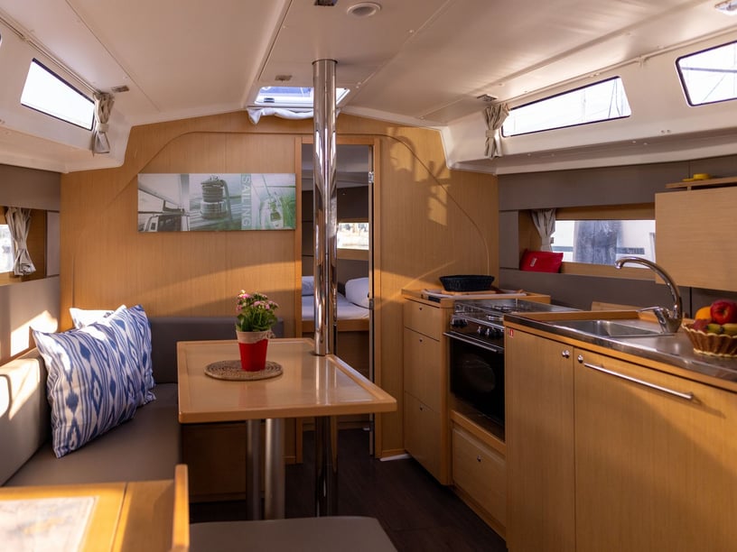 Port de Pollença Zeilboot Cabine 3  8  slaapplaatsen 8  gasten 11.55 m Lijstnummer: #23313 2