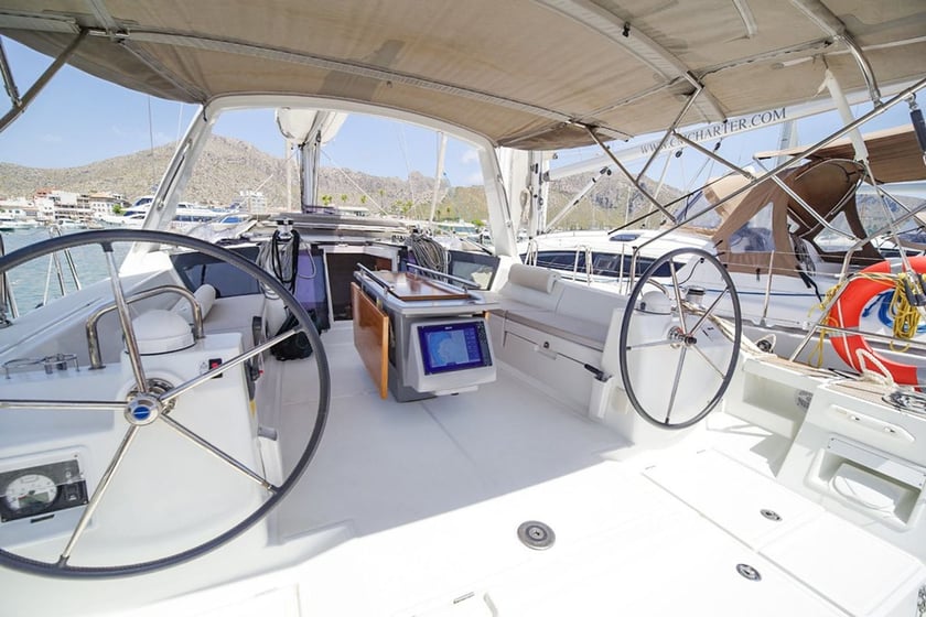 Port de Pollença Sailboat 3 cabin 8 berths 8 guests 13.85 m Listing Number: #23314 3