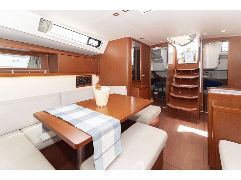 Port de Pollença Sailboat 3 cabin 8 berths 8 guests 13.85 m Listing Number: #23314 2