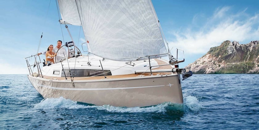 Stockholm - Saltsjöbaden Sailboat 2 cabin 5 berths 5 guests 10.2 m Listing Number: #23345 3