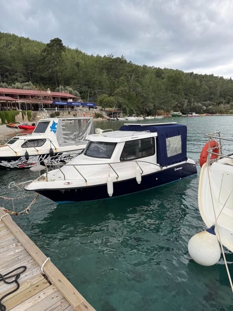 Akyaka Yate a motor   5  invitados 6.5 m Número de anuncio: #23358 3