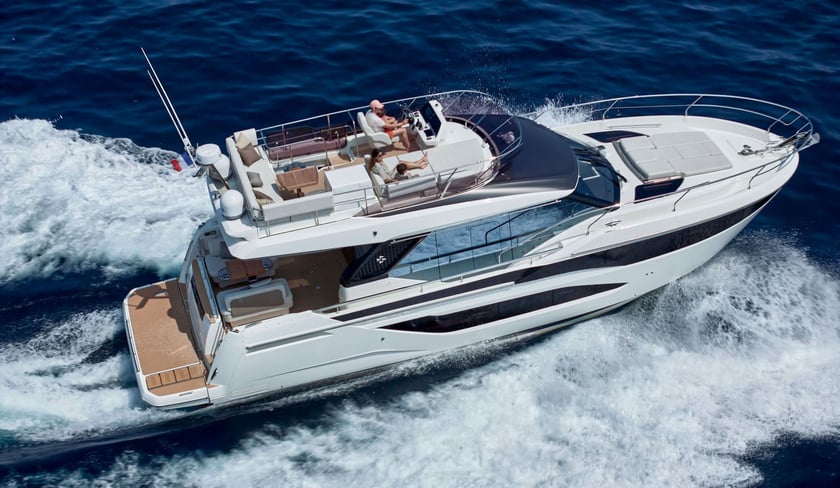 Palma de Mallorca Motoryacht 3 Kabine 6 Liegeplätze 6 Gäste 15.2 m Nummer des Inserats: #23360 4