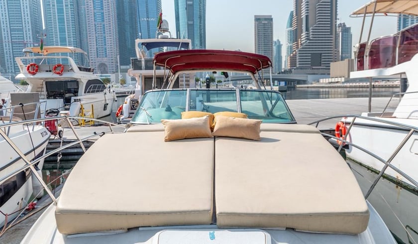 Dubai Motorboat 1 cabin  8 guests 33 ft Listing Number: #23371 4