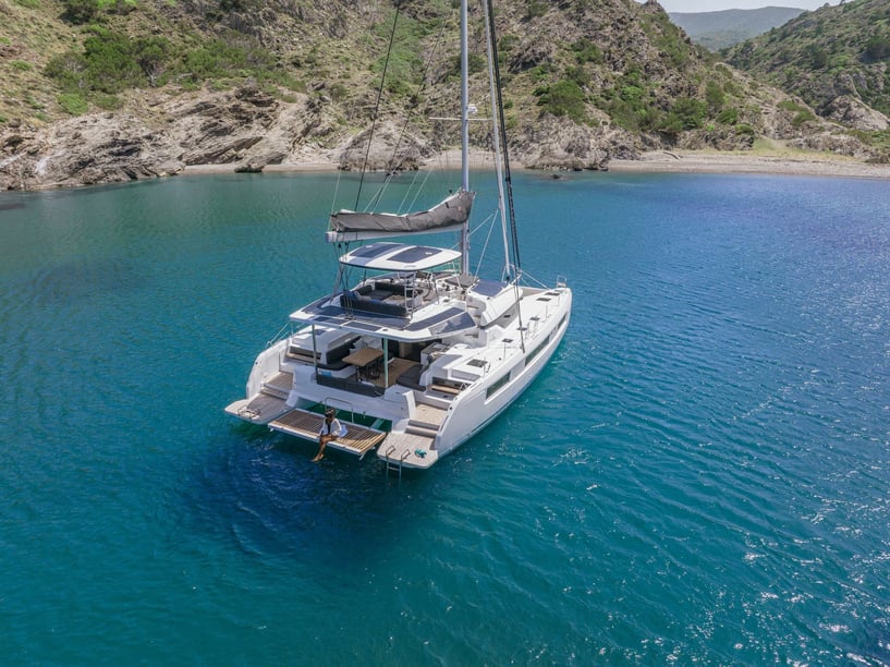 Lefkada Catamaran Cabine 6  Couchettes 12  Invités 12  15.35 m Numéro de l'annonce: #23389 5