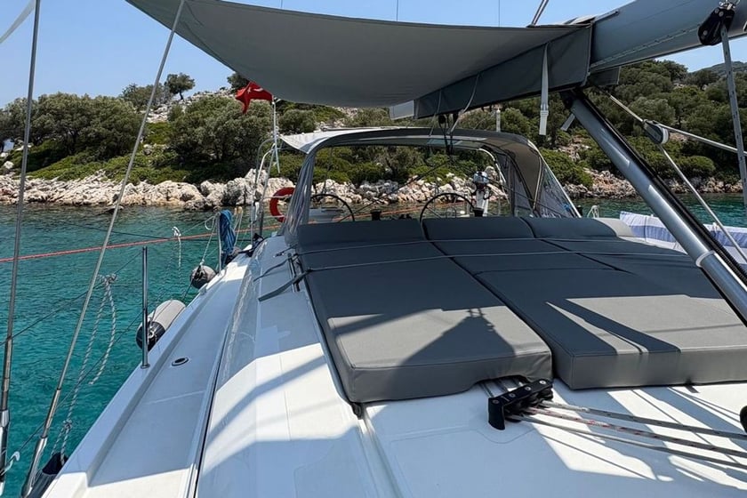 Fethiye Segelboot 4 Kabine 9 Liegeplätze 9 Gäste 12.87 m Nummer des Inserats: #23417 4