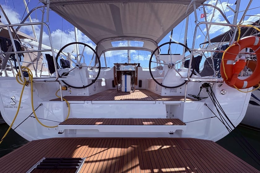 Fethiye Segelboot 4 Kabine 9 Liegeplätze 9 Gäste 12.87 m Nummer des Inserats: #23417 3