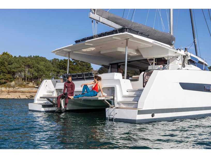 Nydri Catamaran Cabine 7  12  slaapplaatsen 12  gasten 15.85 m Lijstnummer: #23428