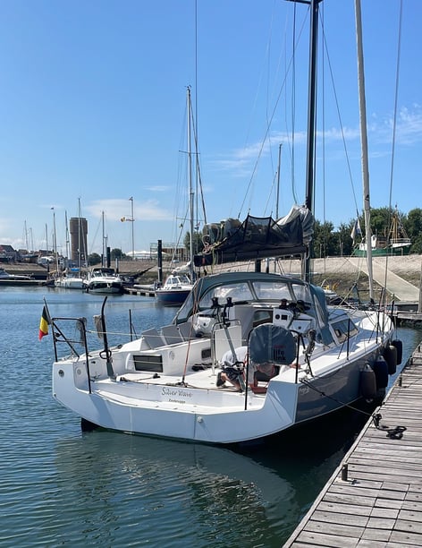 La Trinité-sur-Mer Sailboat 3 cabin 6 berths 6 guests 10.86 m Listing Number: #23436 3