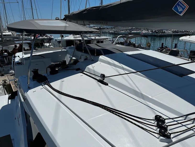 Pula Catamaran Cabine 6  10  slaapplaatsen 11  gasten 12.58 m Lijstnummer: #23438 5