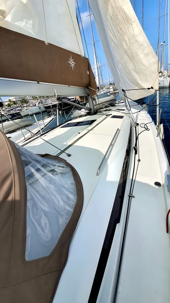 Gouvia Barca a vela cabina 5  cuccette 10  10  ospiti 14.42 m Numero dell'inserzione: #23452 5