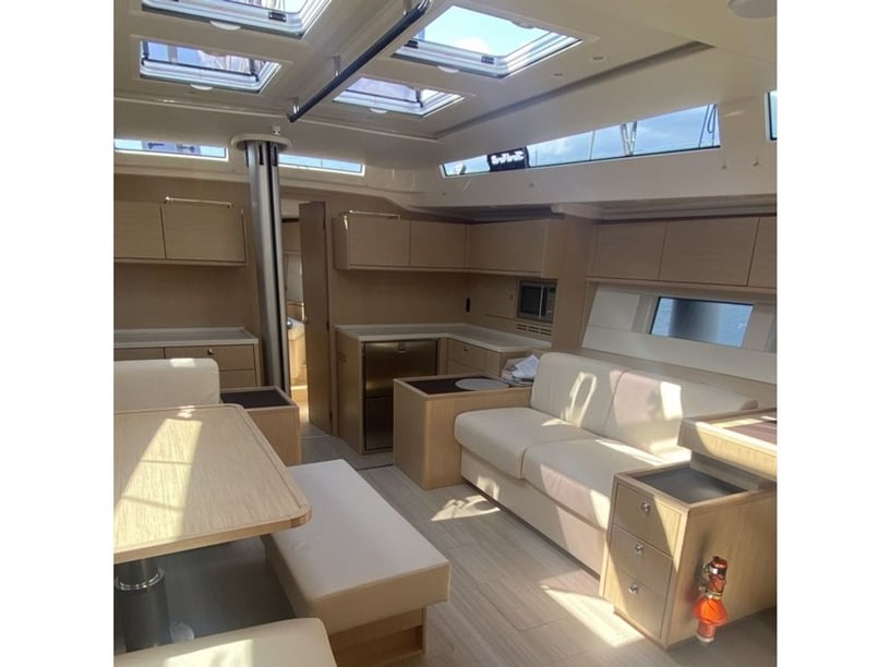 Preveza Zeilboot Cabine 3  7  slaapplaatsen 12  gasten 16.69 m Lijstnummer: #23492 2