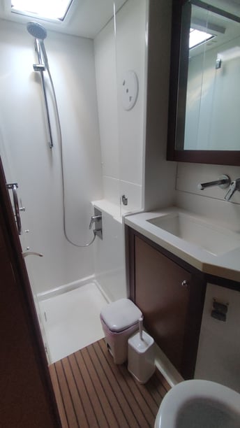 Volos Catamaran 6 cabin 10 berths 10 guests 13.96 m Listing Number: #23507 3