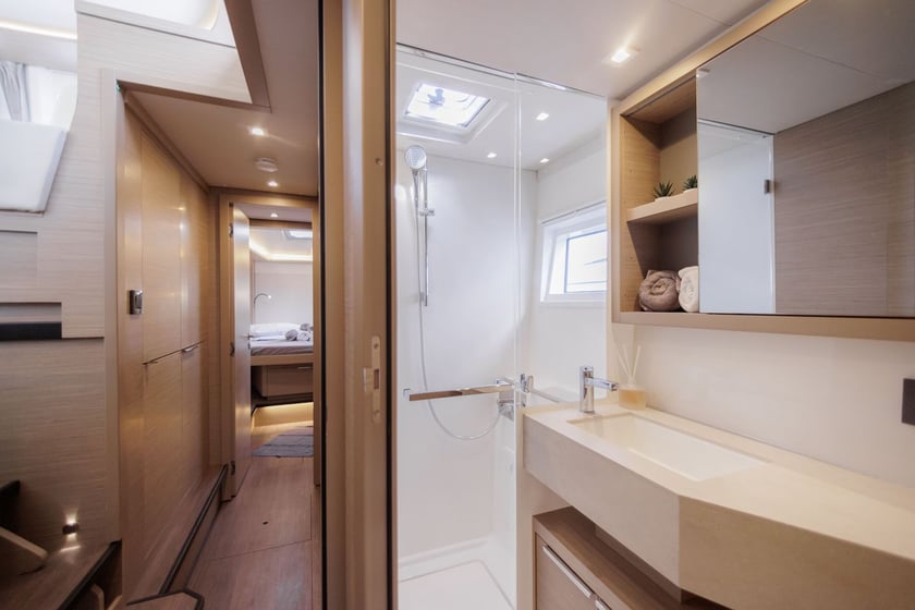 Athens Catamaran 4 cabin 10 berths 10 guests 13.99 m Listing Number: #23508 5