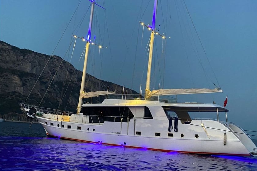 Bodrum Gulet 5 cabin 12 berths 12 guests 35 m Listing Number: #23556 5