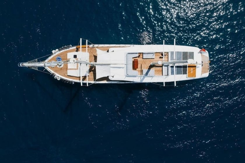 Bodrum Gulet 5 cabin 12 berths 12 guests 35 m Listing Number: #23556 2