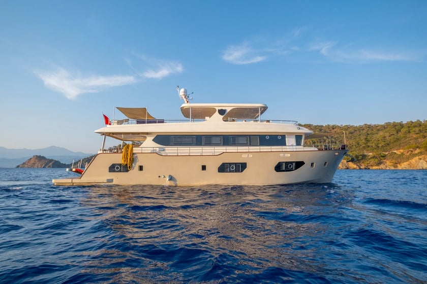 Fethiye Motor Yacht 6 cabin 12 berths 12 guests 26 m Listing Number: #23557