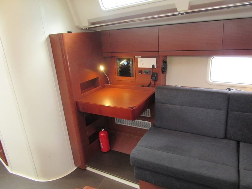 Göteborg Zeilboot Cabine 3  7  slaapplaatsen 7  gasten 11.4 m Lijstnummer: #23560 2