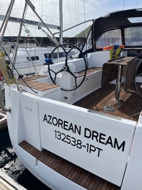 Angra do Heroismo Sailboat 3 cabin 5 berths 5 guests 12.17 m Listing Number: #23576 3