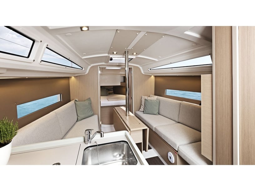 Volos Zeilboot Cabine 2  4  slaapplaatsen 4  gasten 9.53 m Lijstnummer: #23586 2