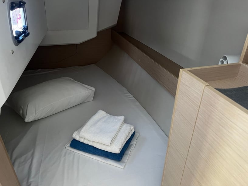 Volos Zeilboot Cabine 2  4  slaapplaatsen 4  gasten 9.53 m Lijstnummer: #23586 3