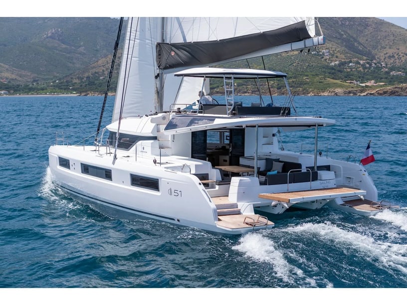 Gros Islet Catamaran 5 cabin 10 berths 10 guests 15.35 m Listing Number: #23592